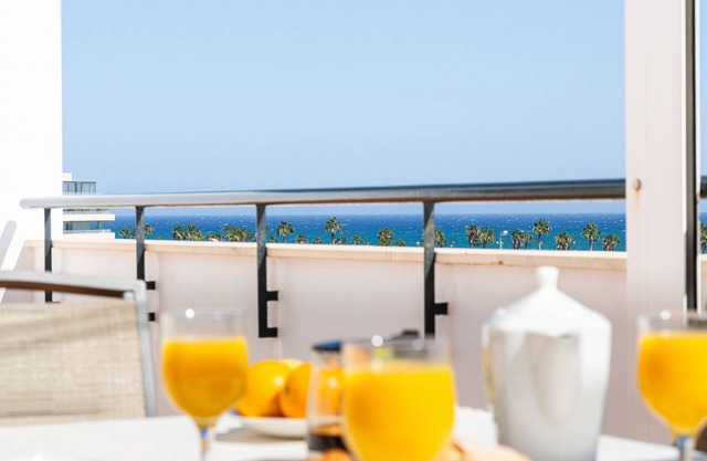 BRIGHT PENTHOUSE WITH SUN ALL DAY AND VIEWS OF THE SEA AND THE GOLF COURSE