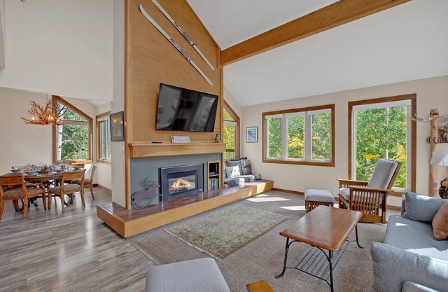 Bright, spacious, & extra clean condo in heart of a perfect CO setting!