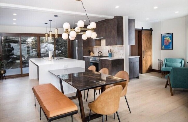 Bring your dog! Immaculate 3bed/2.5ba Homestead private home abuts open space.