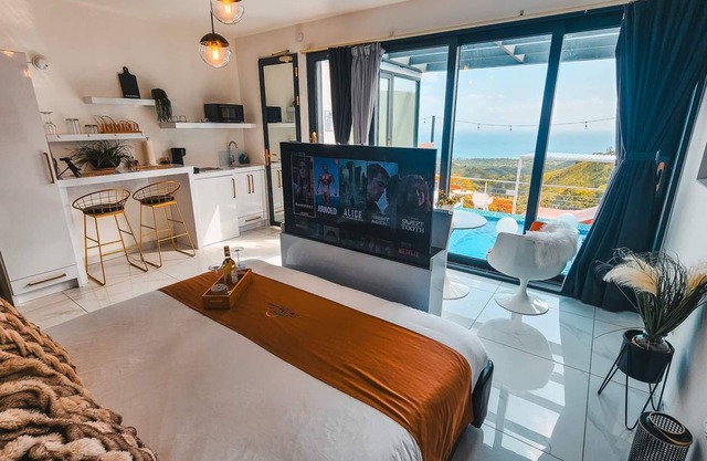 Brisas Suite/Intimate getaway/Private&Heated pool