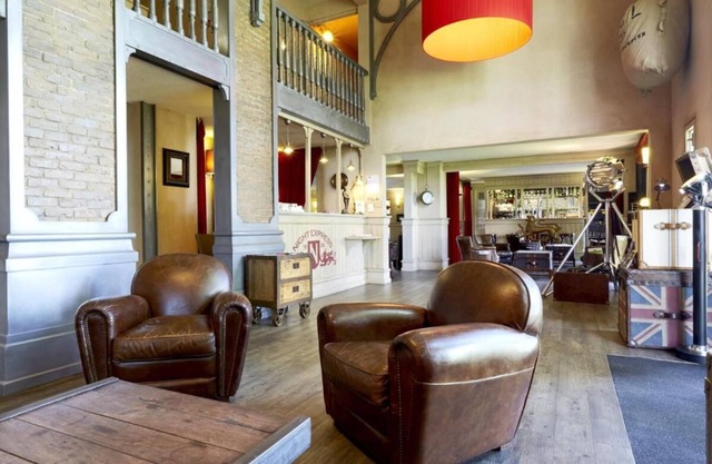 Brit Hotel Essentiel CHOLET