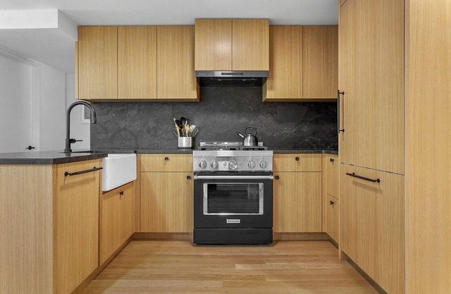 Brownstone Brooklyn floor-through gem (garden level)