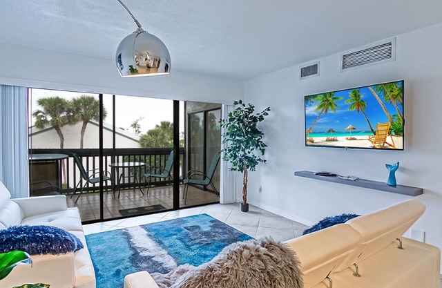 BT 6435 2/2 Condo in Ocean Village - Welcome to Paradise