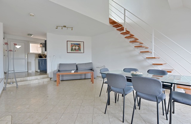 Buda scenery apartment with balcony