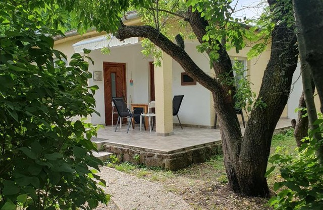 Budatava nyaraló
