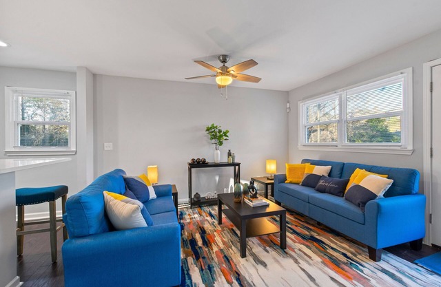 Budget -Friendly Comfort at Haven B Private Upstairs ROOM