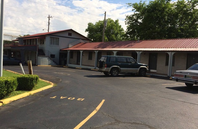 Budget Inn