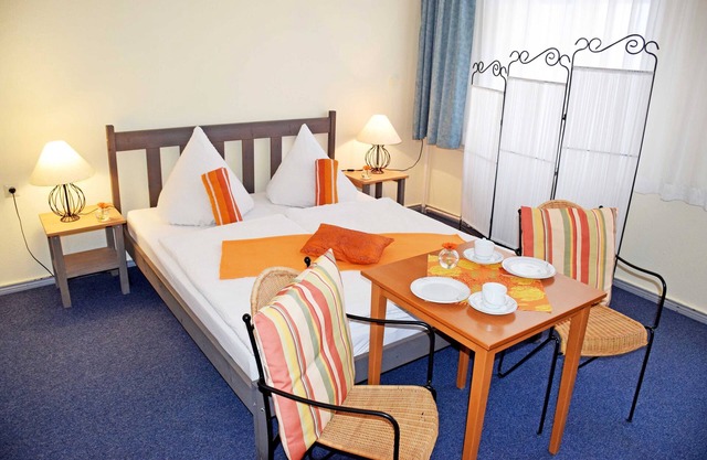 Budget room with shower/WC on corridor 26 - Wilhelms Hostel in Ostseebad Sellin