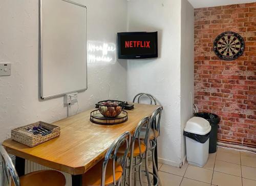Budget stay - 5 Rooms - Private parking