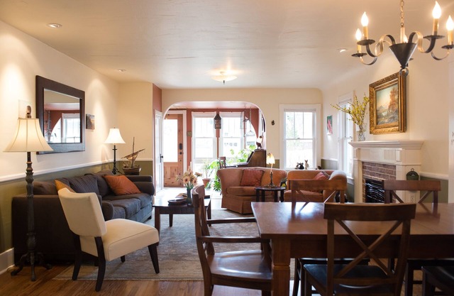 Bungalow Asio: Central Boulder Retreat, Walk To Trails, Shops, And Downtown