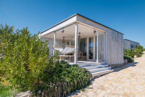 BUQEZ ECO RESORT - Beach Villa 37 and 40
