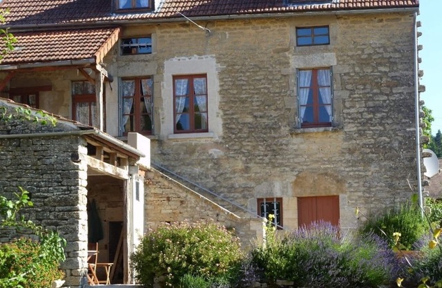 Burgundy: spacious detached stone cottage in quiet village, spectacular views