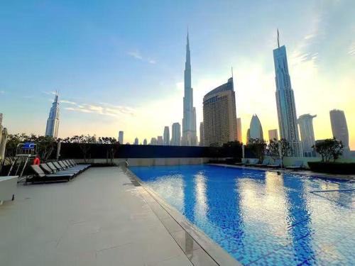 Burj view - 2 bedroom apartment connected to Dubal Mall