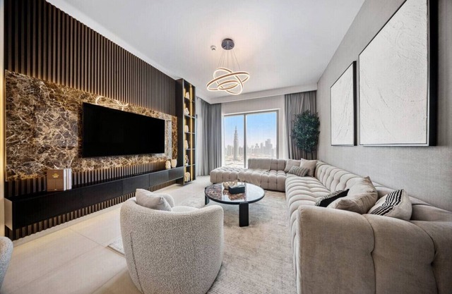 Burj View | Chic 2BR in DT Dubai