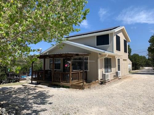 Buttercup Guest House - Pool & Hot Tub - Views