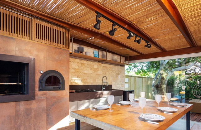 Bz01 House with private pool 150m from the beach