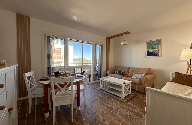 Côté Mer - P2 dans residence sur plage