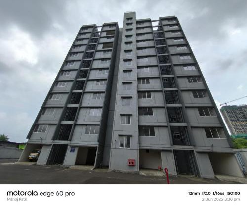 C Suites Jade