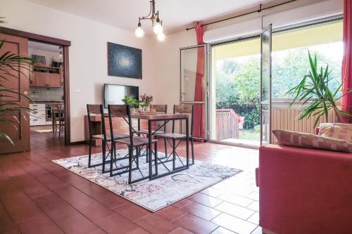 Ca'Molino Ampio appartamento con giardino privato vicino al centro storico fiera ospedale stazione centrale aeroporto Centergross