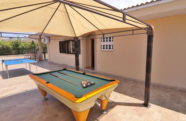 Ca Na Coloma 145 fantastic villa with barbecue, billiards, ping pong and WiFi