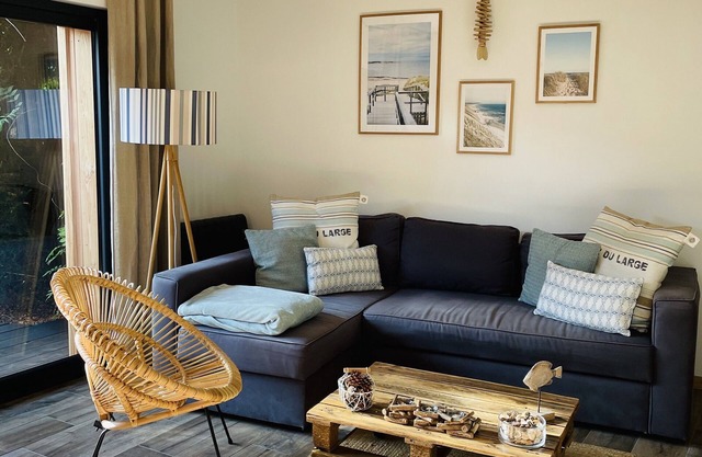 Cabane Laouga, a charming little Bassin-style house