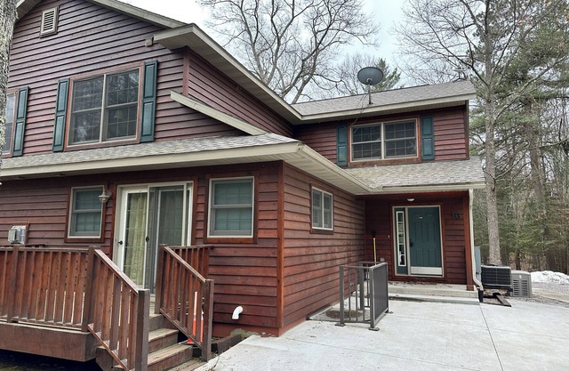 Cabin 16D by Eagle Waters Resort