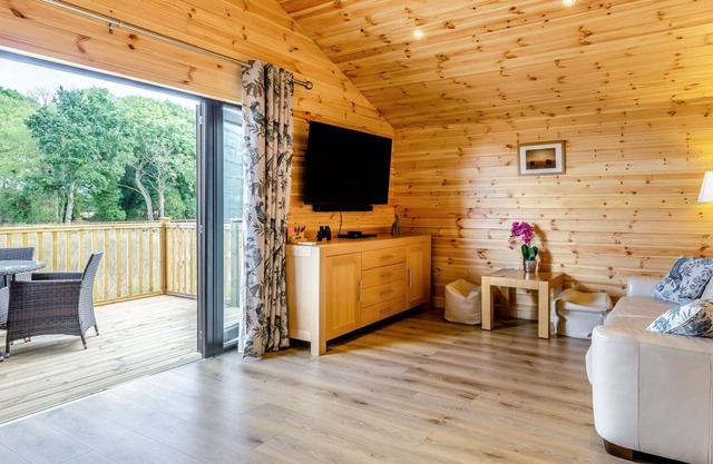 Cabin Hideaways offer the perfect escape from the stresses of daily living while being in the perfec