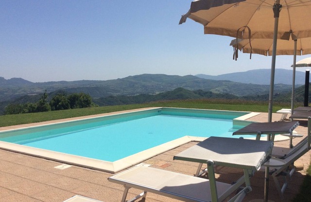 Cabraldi Apartment Magnolia With Pool And Panoramic View. No children.