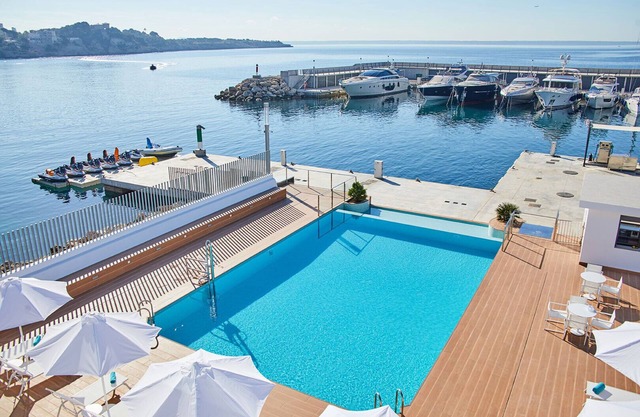 Calanova Sports Residence