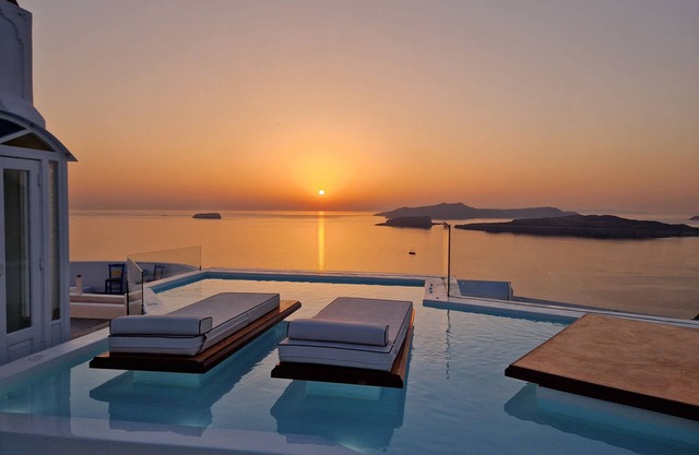 Caldera View Private Villa with Private Pool/Heated Jacuzzi/Amazing Sunset