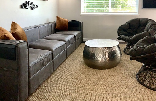 Cali House
