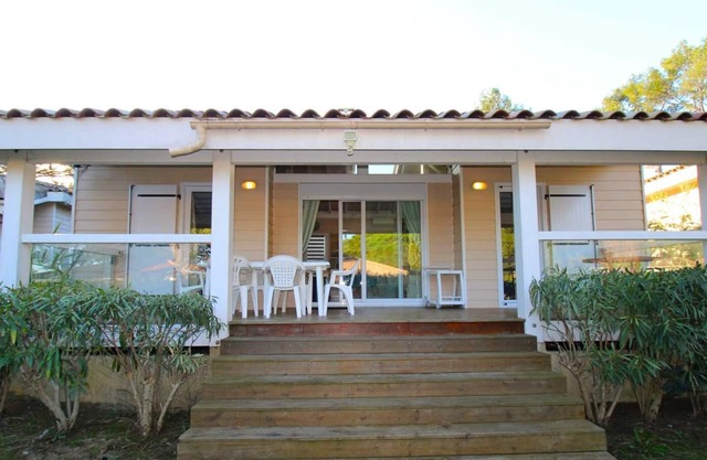 Californian-style house for 6 people in a secure residence 5 km from Saint Tropez Parc Oasis Gassin