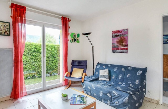 Calm T3 for 6, terrace, garden, near amenities