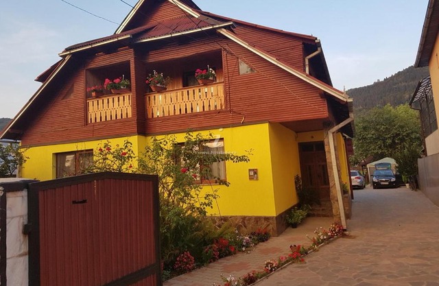 Camere de închiriat Floarea reginei
