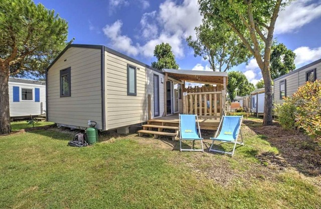 Camping 4 étoiles - Parc aquatique - eeiaeg
