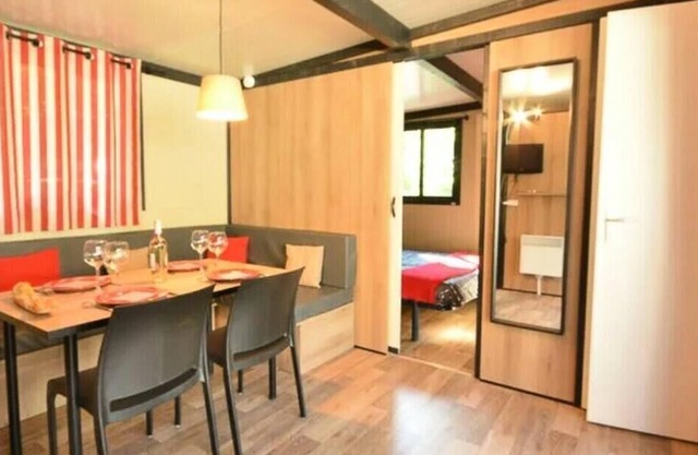 Camping Les Cent Chênes**** - Cozy 3-room chalet for 5 people