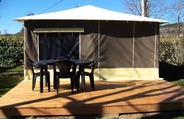 Camping les Hydrangeas * - Canvas Bungalow 3 rooms 5 people Without Sanitary facilities