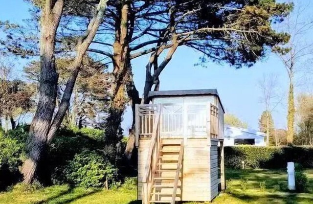 Campsite Kerlaz * - 2-room Etoile Camp cabin for 2 people Without sanitary facilities