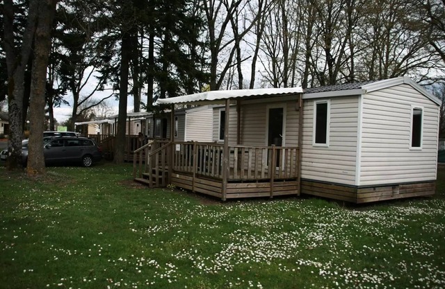 Campsite Le Rochat-Belle-Isle * - Mobilhome Privilege (2 bedrooms with terrace) 5 people