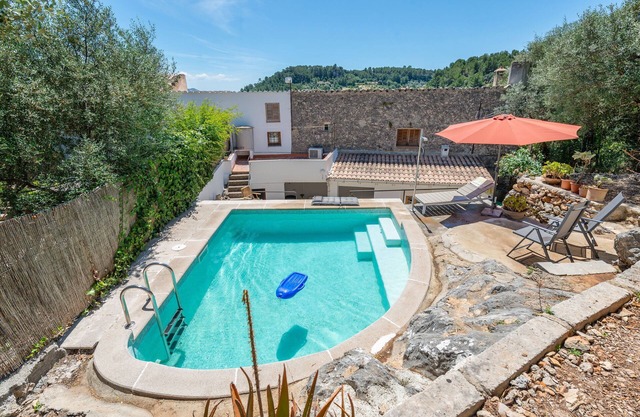 CAN BESSÓ MANCOR DE LA VALL - Fantastic 19th century villa with private pool in Mancor De