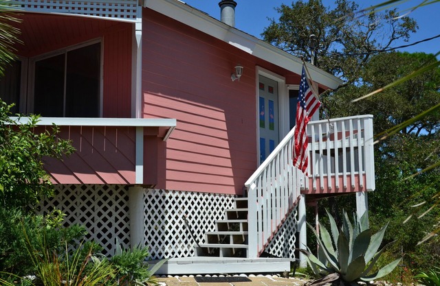 Canal-Front Property with Gulf Access