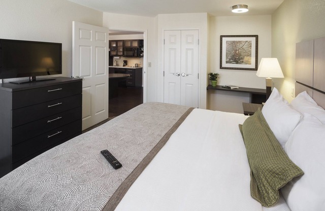 Candlewood Suites Chester - Philadelphia International Airport by IHG