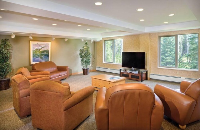 Canmore - Banff Resort Studio