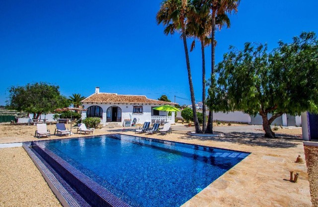 Canto de Hada - well furnished villa with panoramic views in Moraira