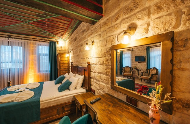 Cappatria Cave House
