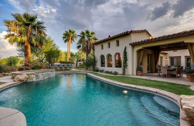 Cappella - Gorgeous 4 br Villa in PGA West with Pool/Spa + Golf Course Views #259222