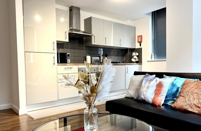 Captivating 2-Bed Apartment in Bedford
