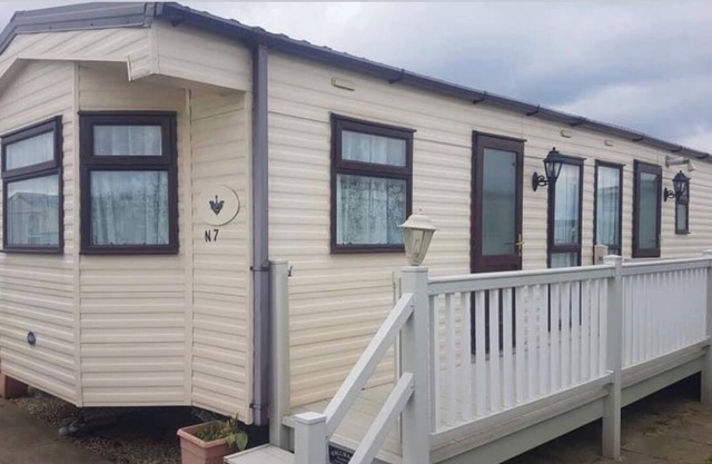 Captivating 2-Bed Carvavan in Mablethorpe