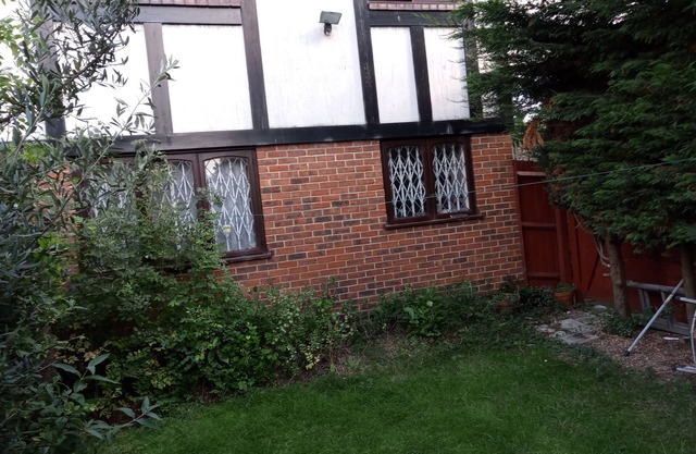 Captivating House in Romford