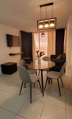 Característico departamento 2 habitaciones, capacidad 4 y 5 personas, excelente vista de la ciudad y mar